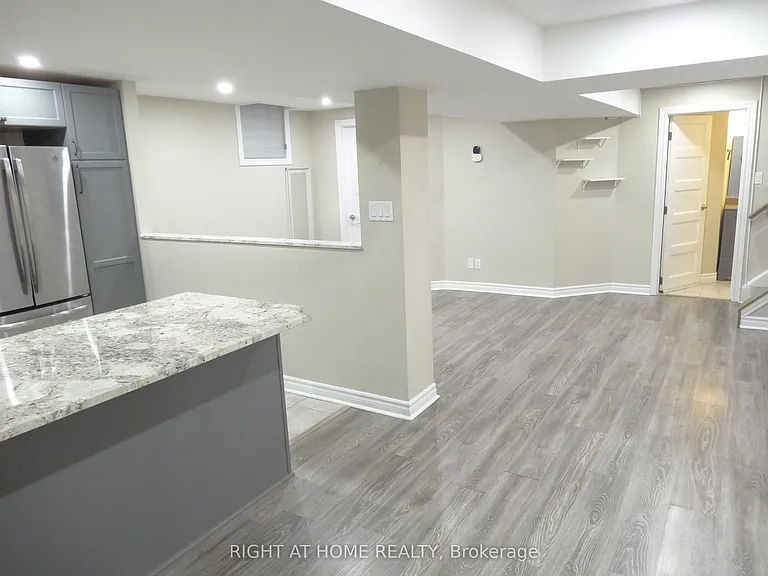 39 Devondale St #LOWER LEVEL — Photo 5