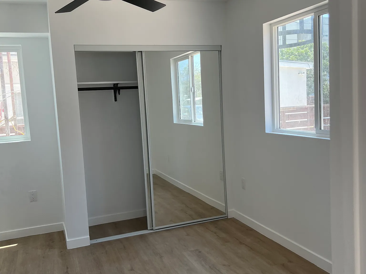 2 bed, 700 sqft, $2,599 — Photo 4
