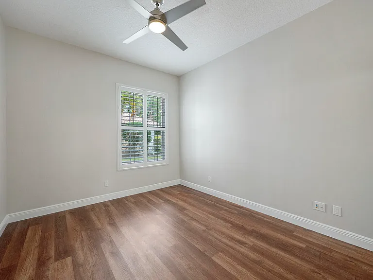 11378 SW Rockingham Dr — Photo 13