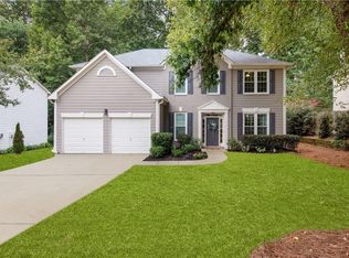 1045 Winthrope Park Dr, Alpharetta, GA 30009