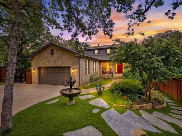 2930 Peninsula Dr, Grapevine, TX 76051