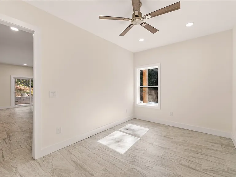 111 & 113 Shannandoah Dr — Photo 3