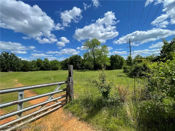 7021 State Line Rd, Fort Smith, AR 72916