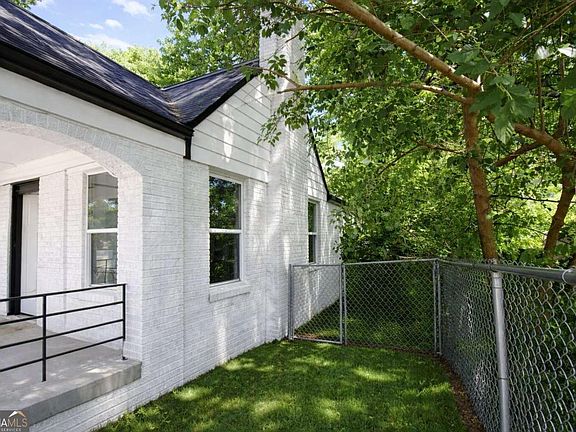 5th image of 1184 Metropolitan Pkwy SW