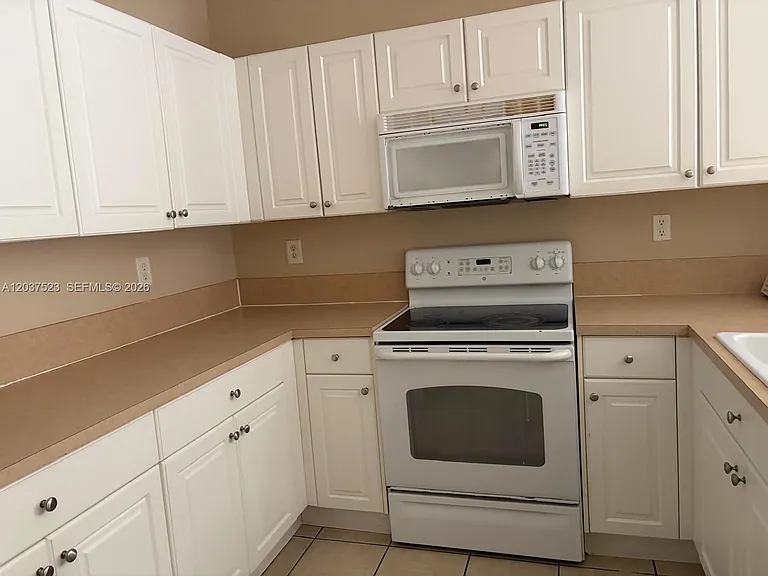1690 NE 33rd Ave #109-6 — Photo 41