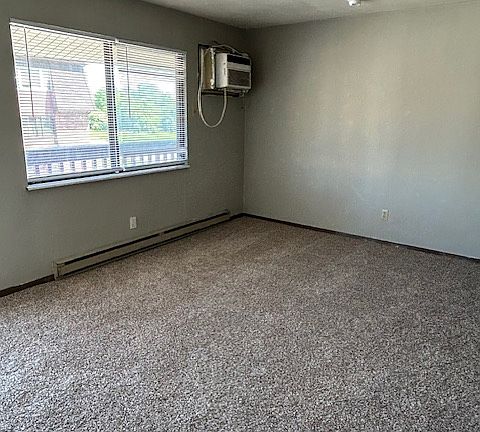 4th image of 205 Freedom Dr APT 3