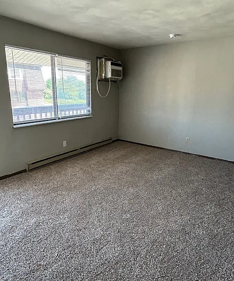 205 Freedom Dr #7 — Photo 6
