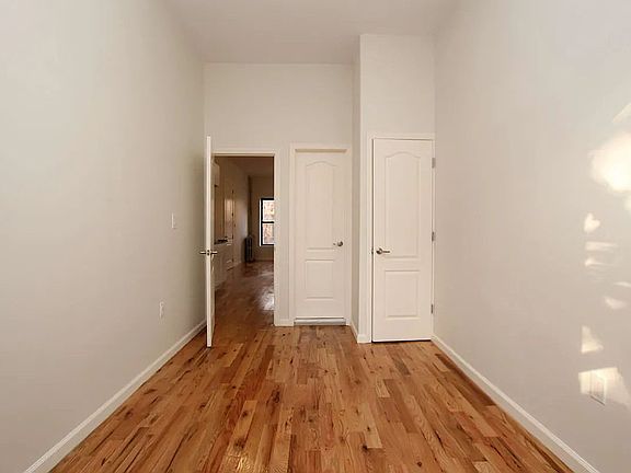 5th image of 712A Greene Ave #2B