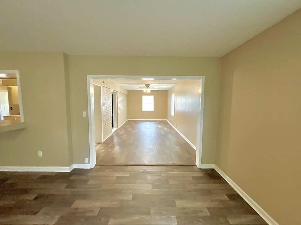 1st image of 516 Cherry St