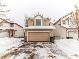 8518 6th Ave SW, Edmonton, AB T6X 1J1