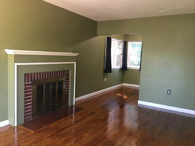 2105-2155 Belmont Rd — Photo 15