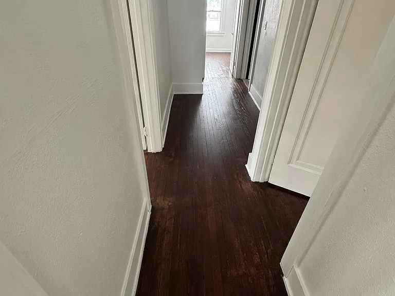 721 Thomson St — Photo 15
