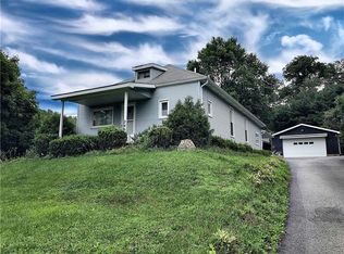 246 Blackswoods Rd, Freedom, PA 15042