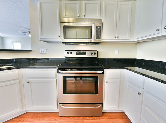 5th image of 9261 Pimlico Pl NW