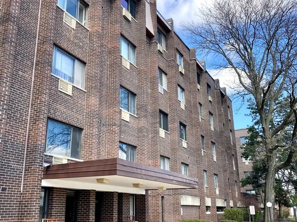 4624 N Commons Dr Unit 409, Chicago, IL 60656