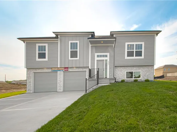 680 S Tybrook Ave, Independence, MO 64056