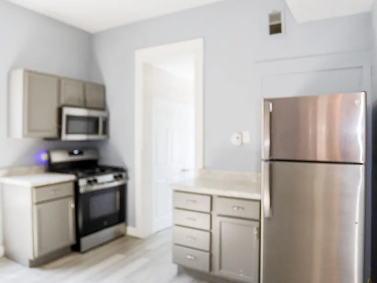 3525 W Dickens Ave #2A — Photo 2