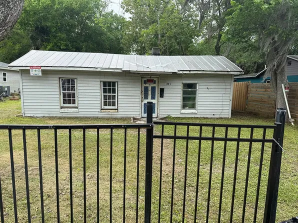 241 Aiken St, Saint Augustine, FL 32084