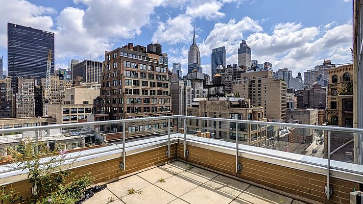 1st image of 260 W 26th St APT 12R