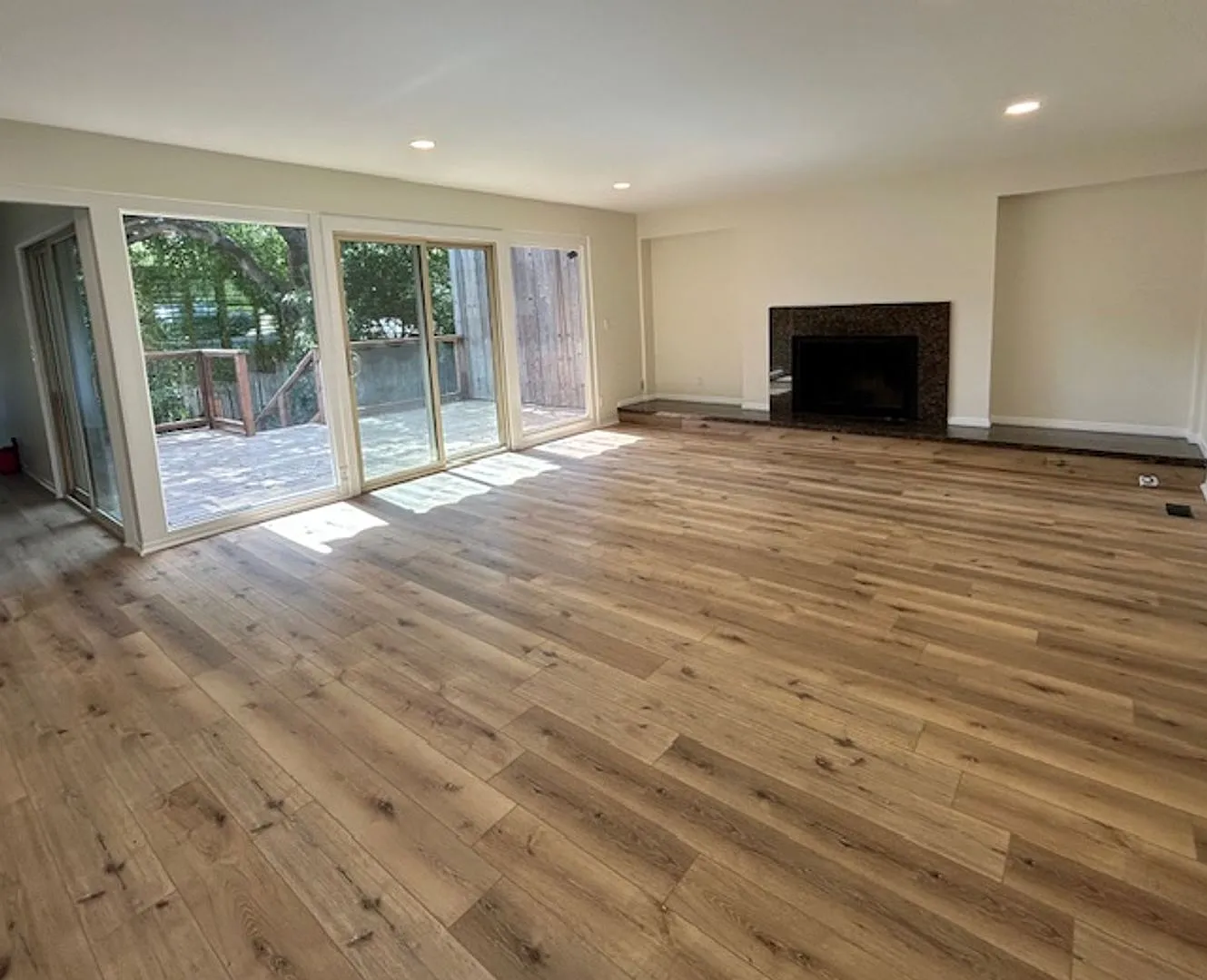 Upper East/Mission Area 3 Bedroom Home - Available Now — Photo 3