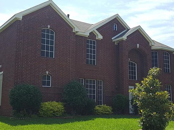 3rd image of 3046 Cypress Way