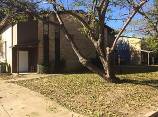 2408 Hollandale Cir, Arlington, TX 76010