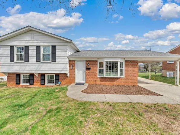 5715 Santa Anita Ter, Roanoke, VA 24012