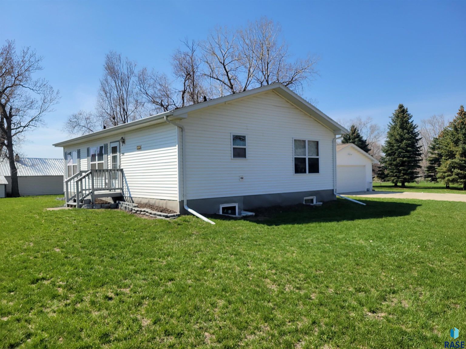 208 W Hieb St, Marion, SD 57043 MLS 22302294 Zillow