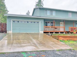 652 S 70th St, Springfield, OR 97478