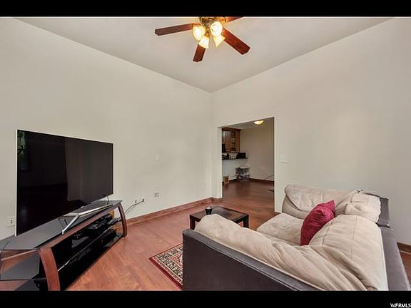 3rd image of 685 N Westcapitol St