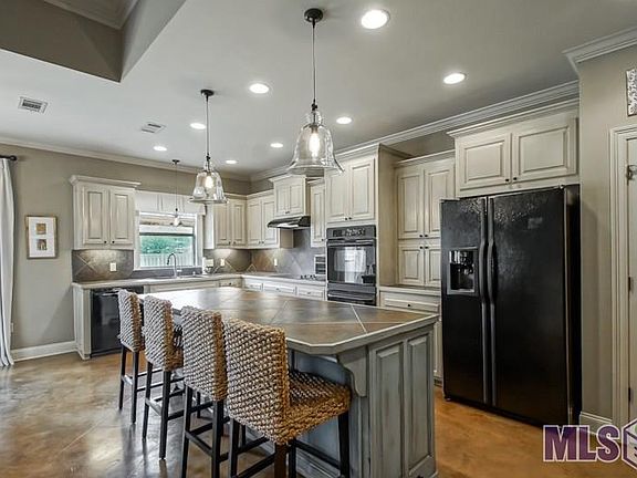 3rd image of 37387 Mill Park Ave