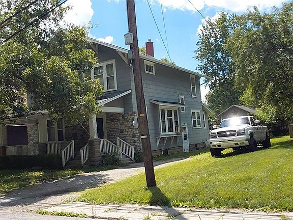 3rd image of 229 W Water St
