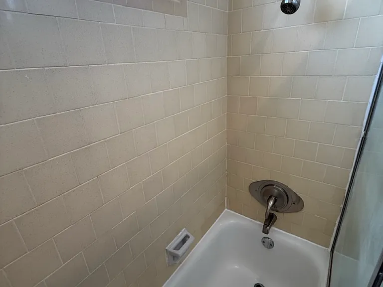 Fairview Ave — Photo 15