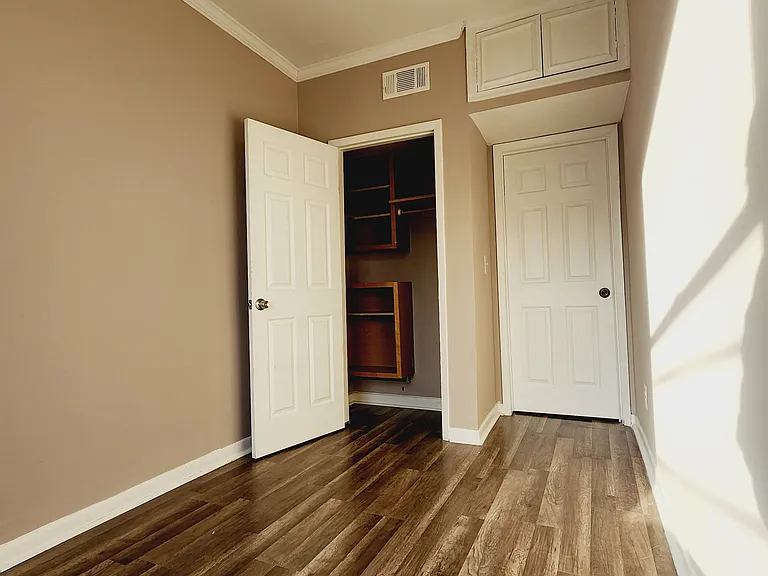 67 W 21st St #3 — Photo 4