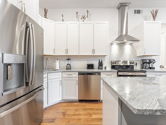 3rd image of 4810 Gallatin Pike APT 101