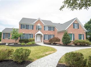 2362 Cross Creek Rd, Macungie, PA 18062