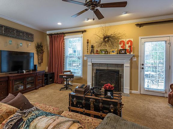 3rd image of 2743 Moon Shores Dr