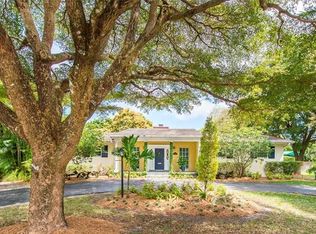 9805 SW 69th Ave, Pinecrest, FL 33156