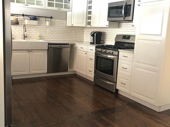 3rd image of 3026 S Lake Cir