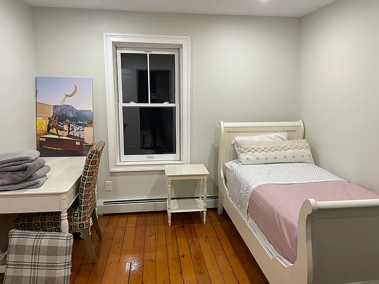 21 Berkeley Ave — Photo 5