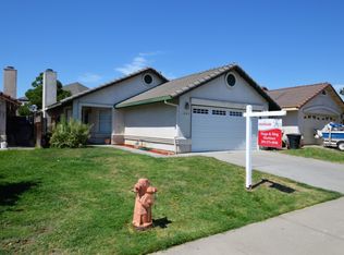 1204 La Mesa St, Escalon, CA 95320