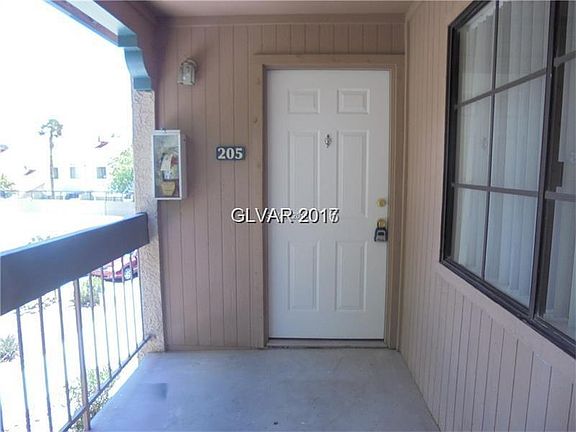 4th image of 5126 S Jones Blvd Unit 205