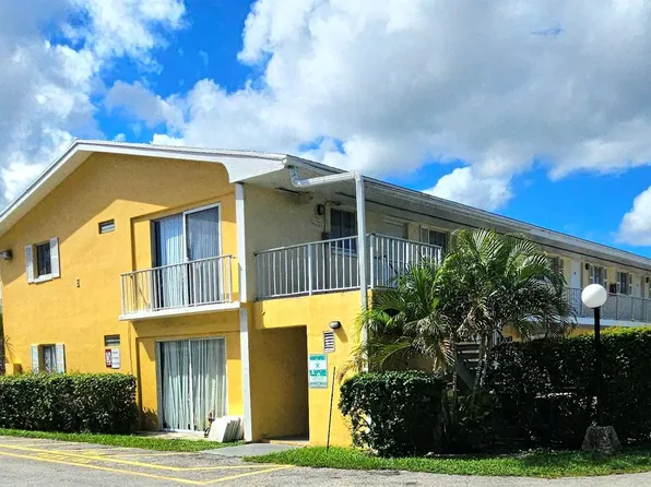 1501 Crescent Cir APT E47, Lake Park, FL 33403