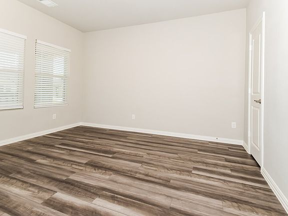 5th image of 1304 Cress Garden Ln