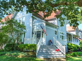 401 Laurel Ave, Wilmette, IL