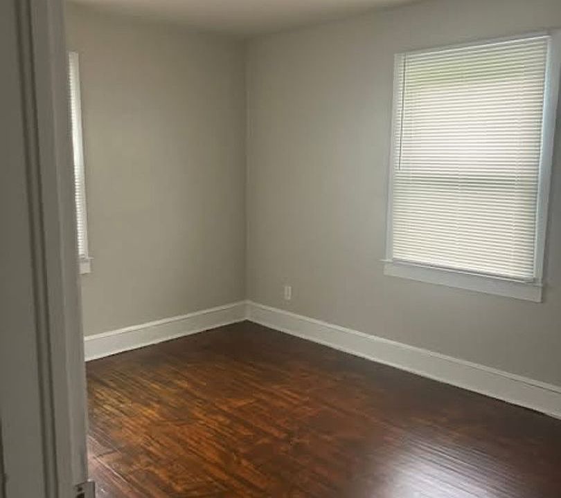 2nd image of 2611 Watson Dr