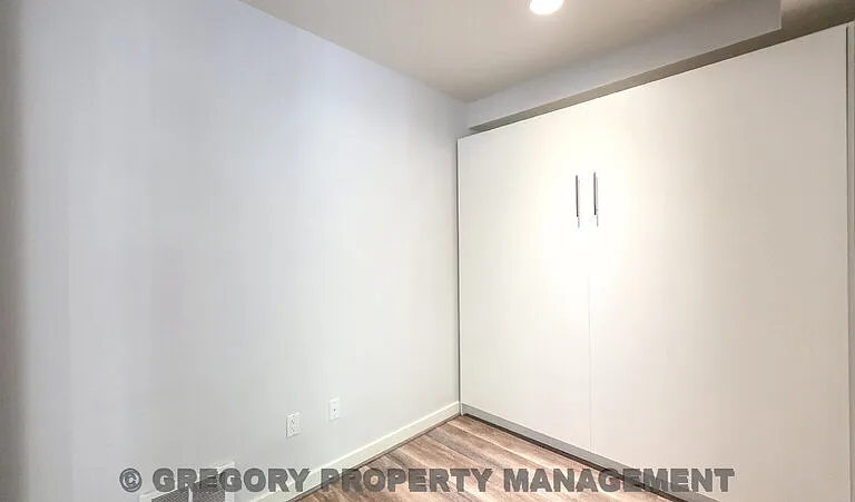 925 110th Ave NE #306 — Photo 12