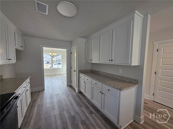 4th image of 1167 Jeannine Lane #15
