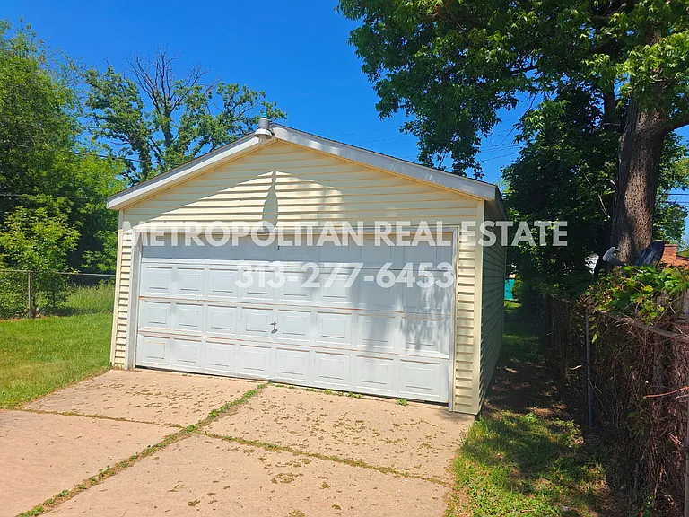 26680 Penn St — Photo 17