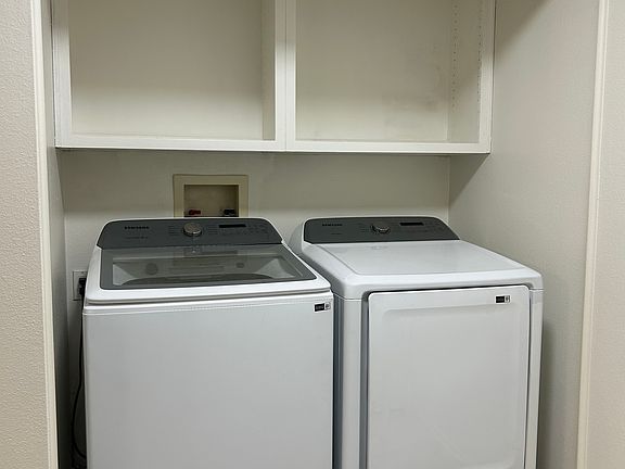 4th image of 44550 15th St E